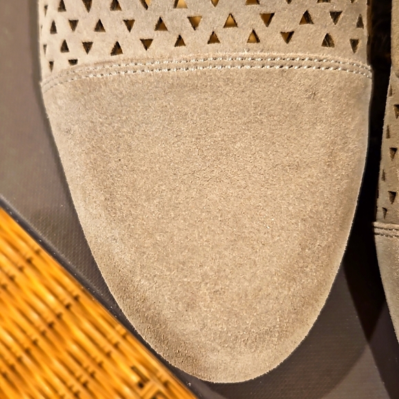 Vince Camuto Suede Mules - Picture 8 of 13